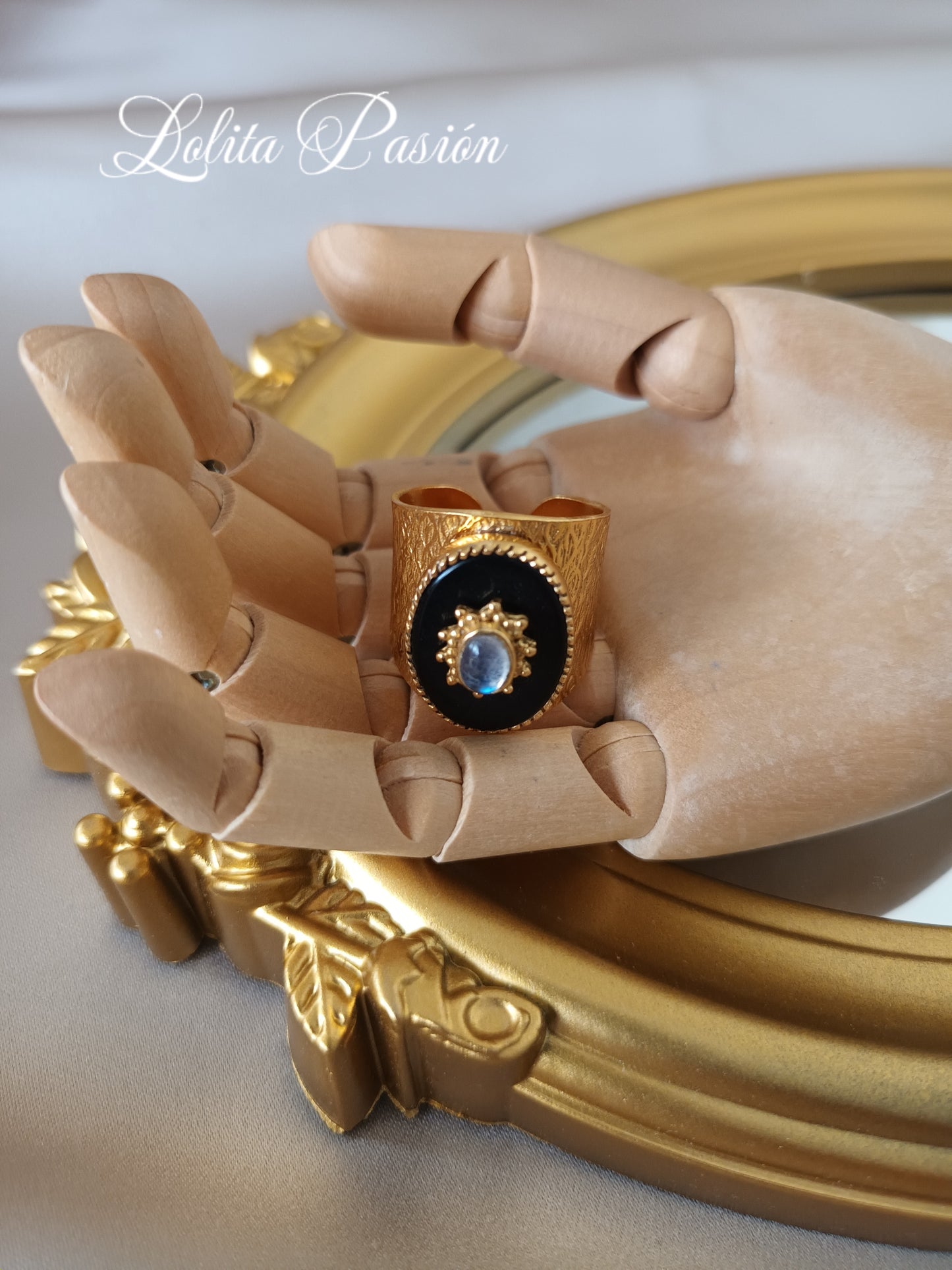 Anillo dorado ajustable