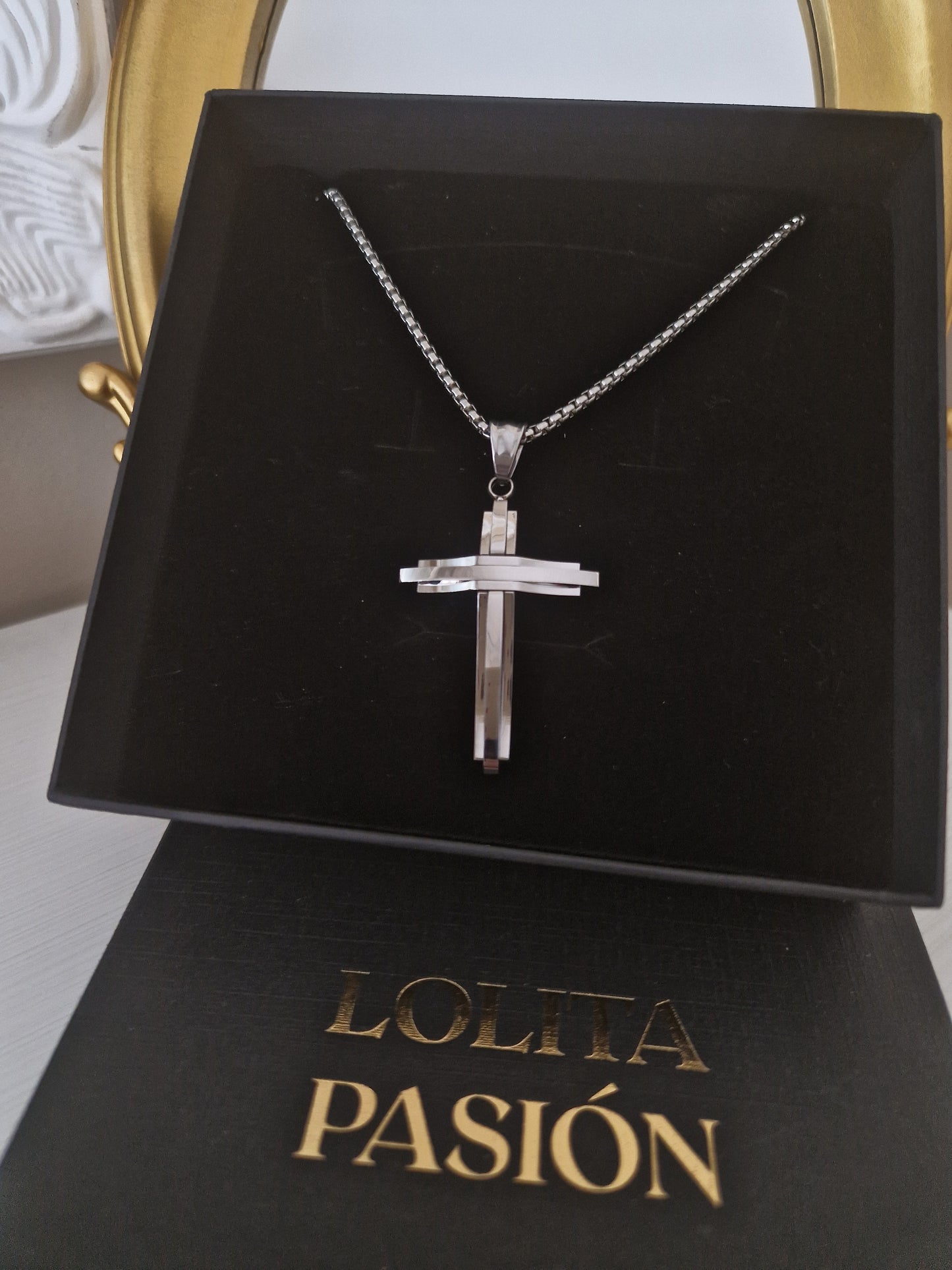 COLLAR CRUZ ACERO