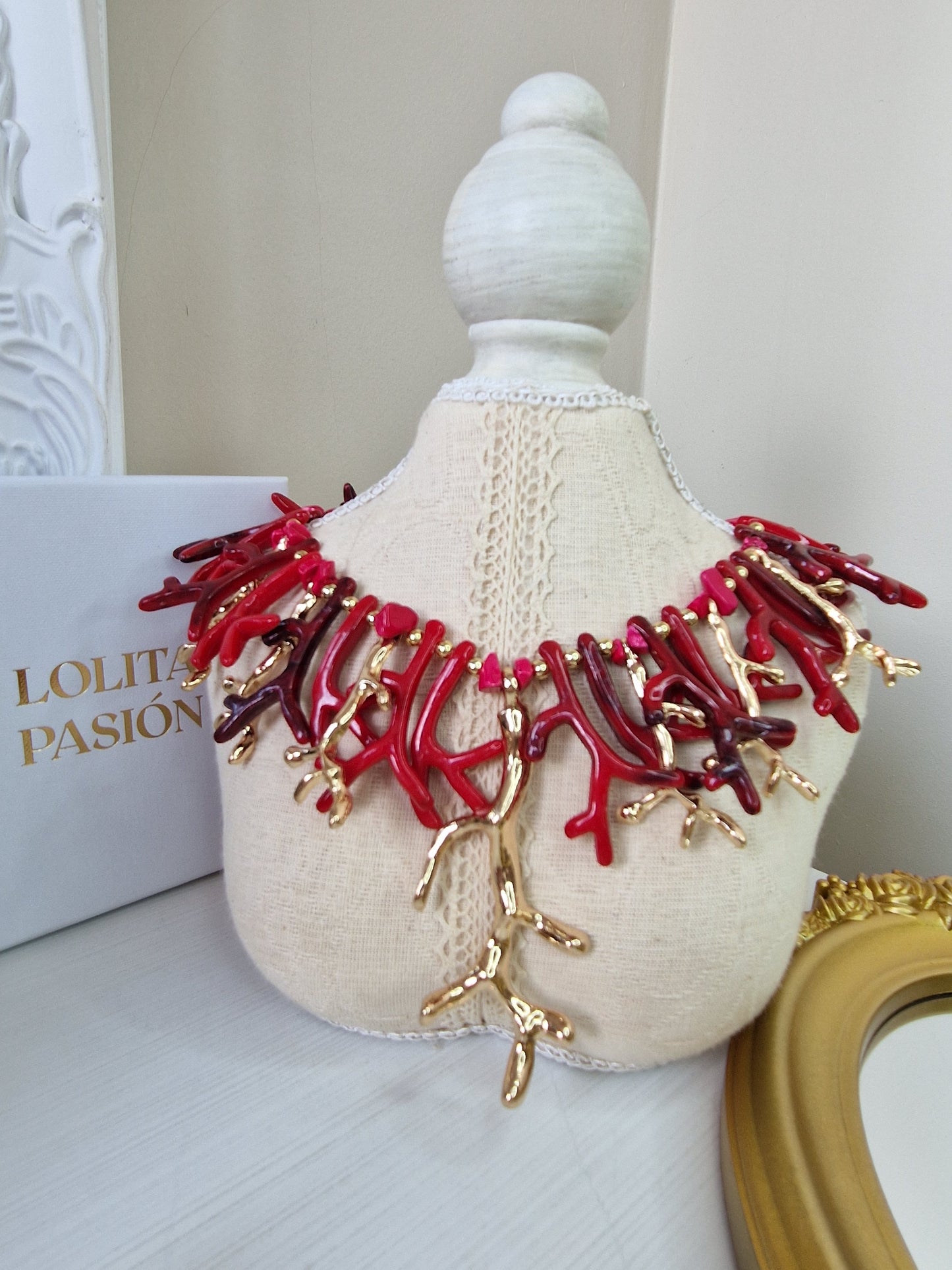 COLLAR CORAL