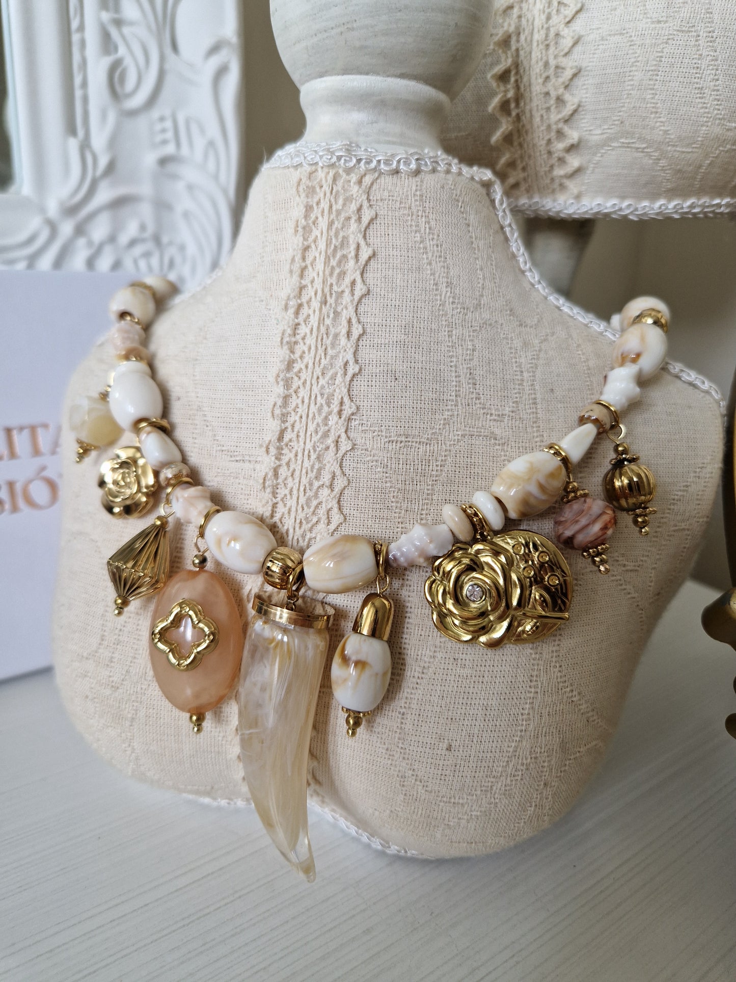 COLLAR MARFIL