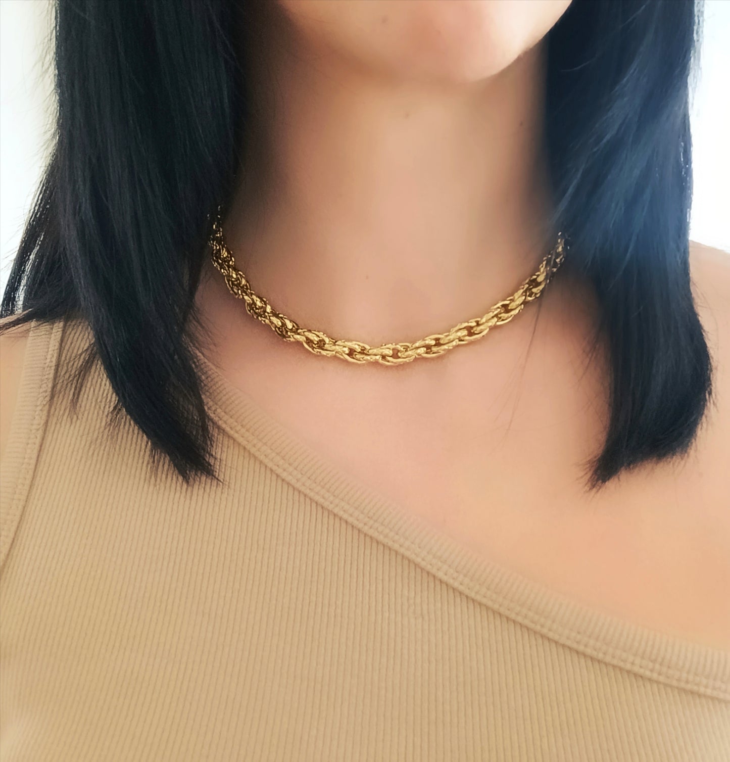 COLLAR VENUS CHOKER