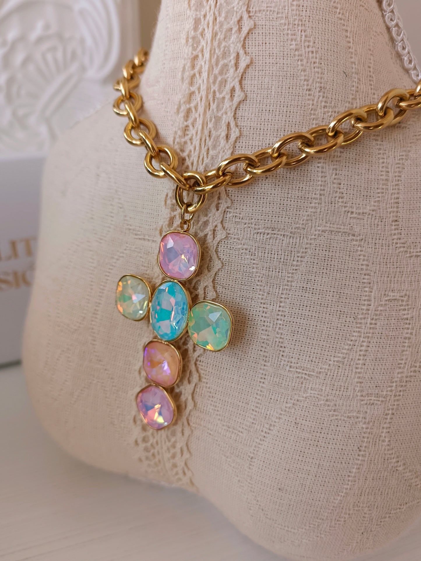 COLLAR CATRINA FANTASÍA