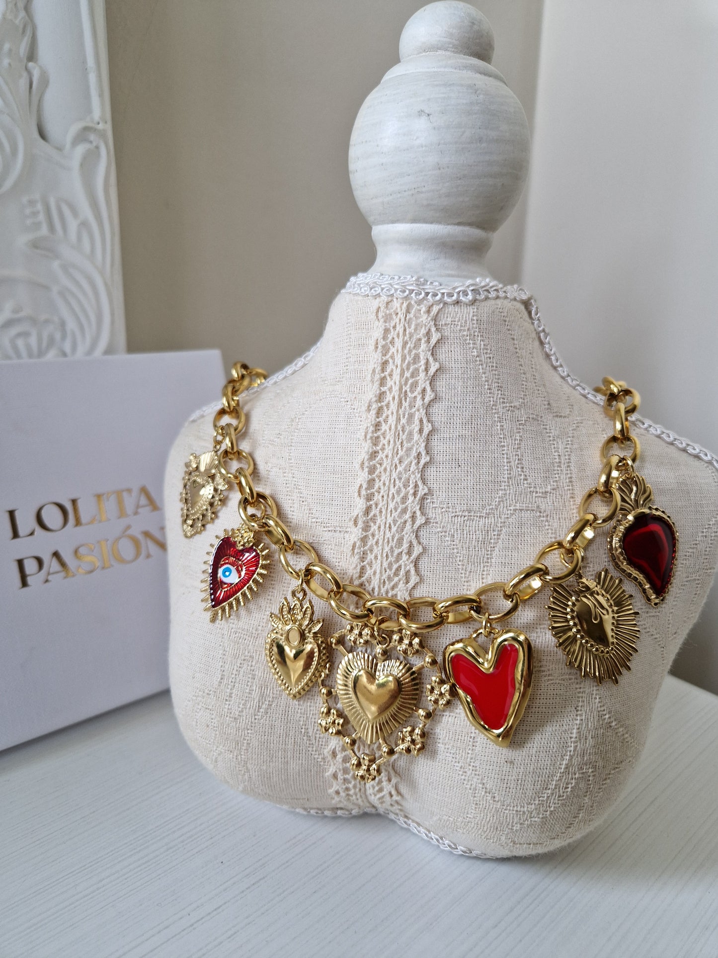 COLLAR AMOR SALVAJE