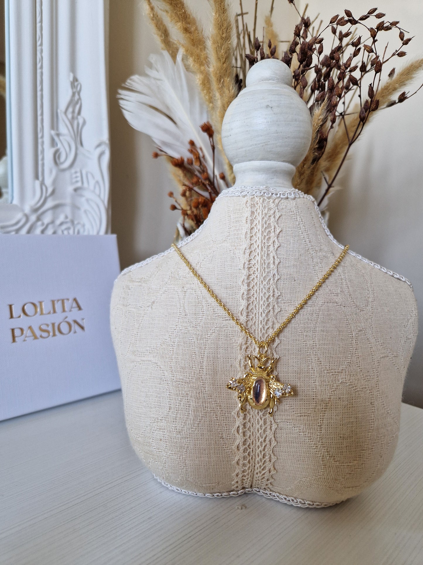 COLLAR REINA