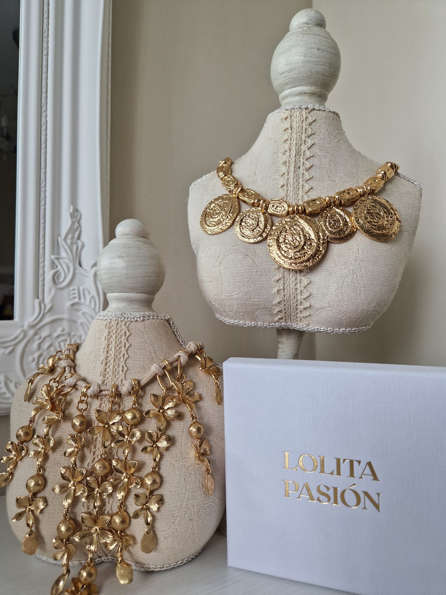 COLLAR DIOSA