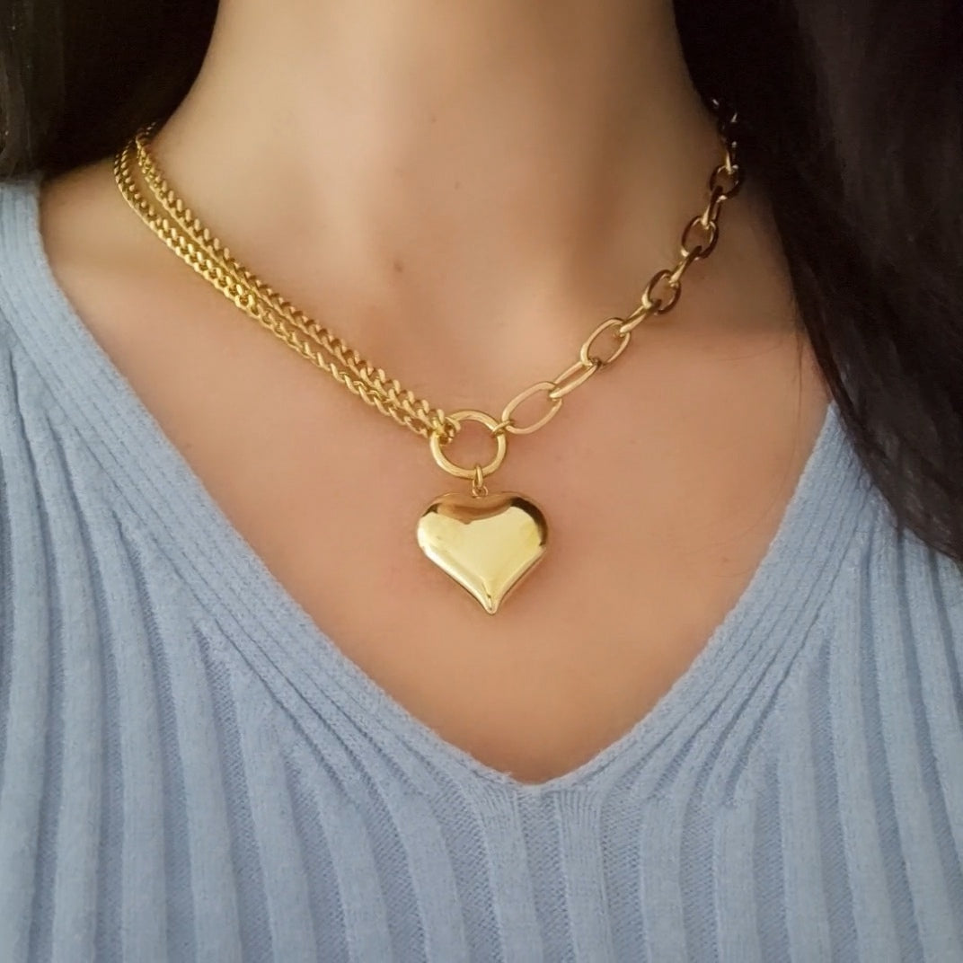 Collar corazón acero dorado